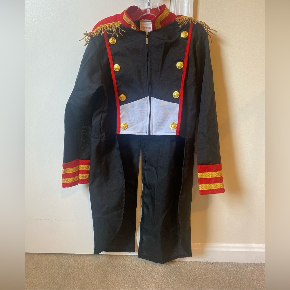 NWT kids DSPlay Instant Costume nutcracker toy soldier, 7-9 years